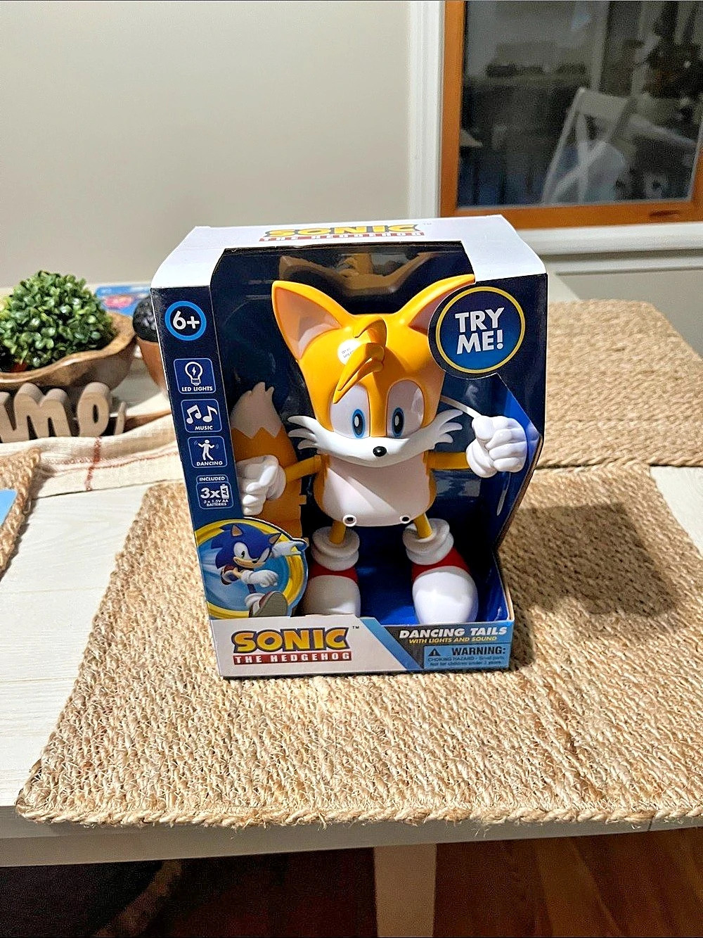 Sonic the Hedgehog Tails Dancing Tails Dancing Tails Figure NWT